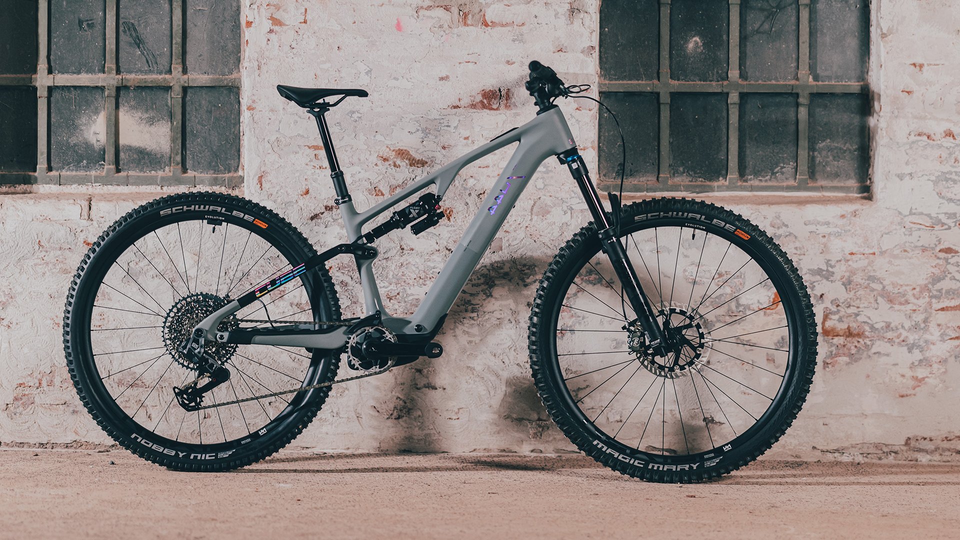 Cube AMS Hybrid ONE44 C:68X TM 400X